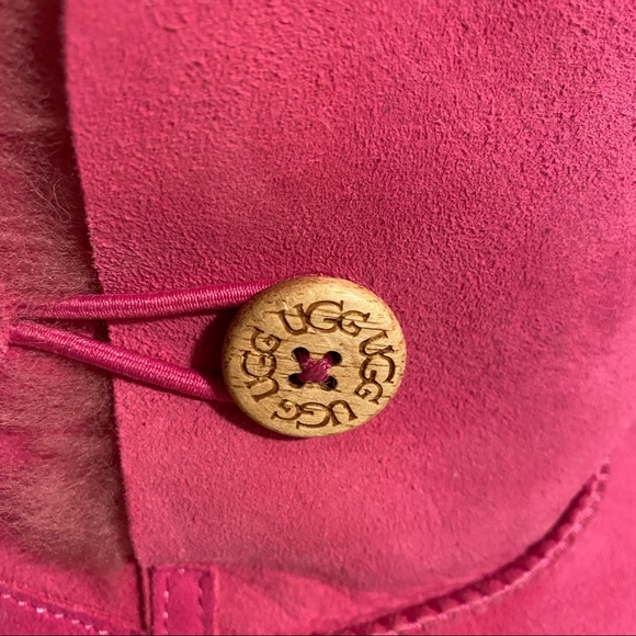 NEW Ugg Bailey Button Boot - HOT PINK - Size 5 - Picture 4 of 8